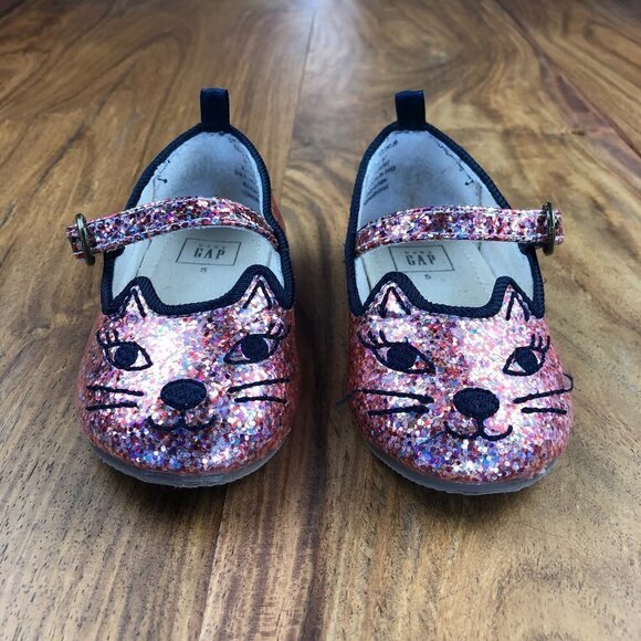 GAP Other - Baby Gap Rainbow Glitter Cat Mary Jane 💕